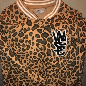 WESC Women’s Cheetah Fleece Bomber Jacket Size L